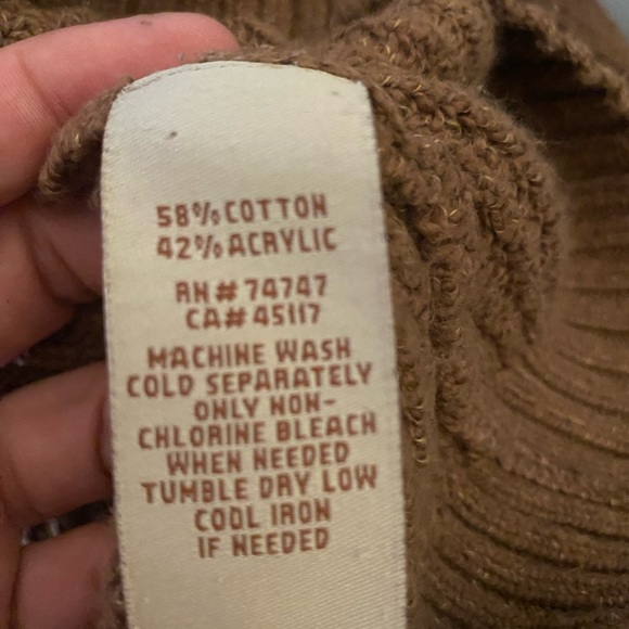 Natural Reflections Vintage Women’s Medium Knit Buttoned Sweater - Picture 6 of 6